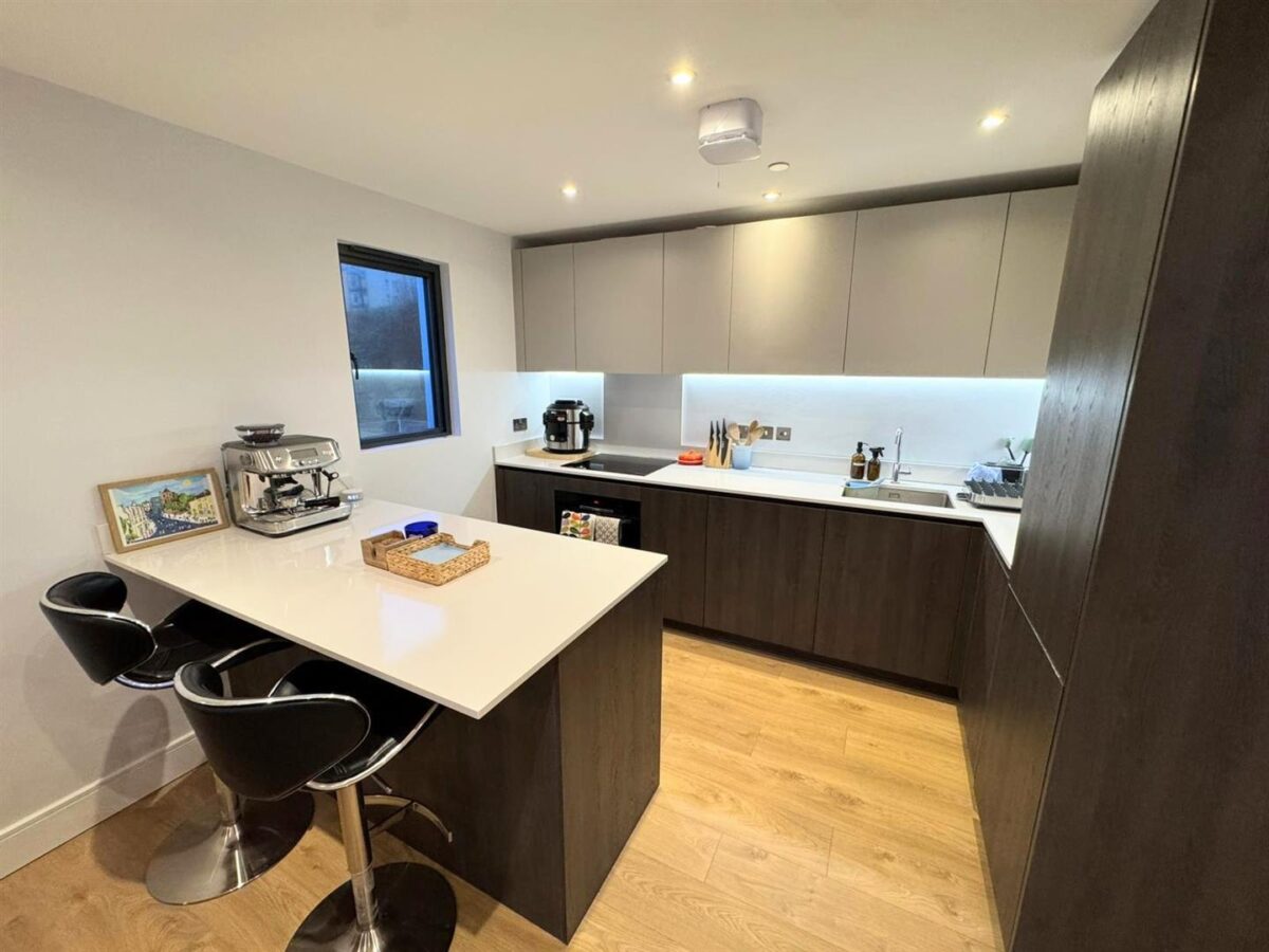 White Rock, Hastings