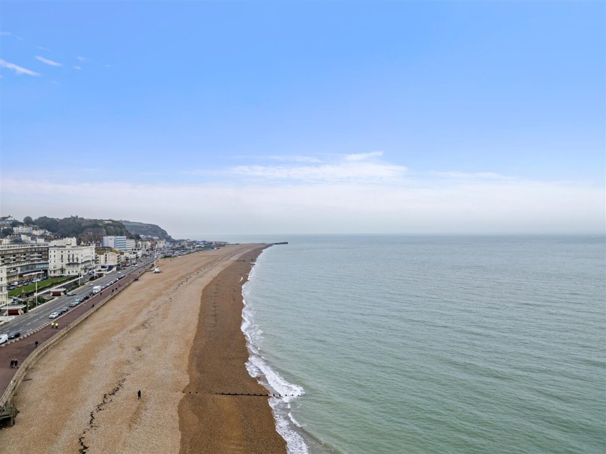 White Rock, Hastings