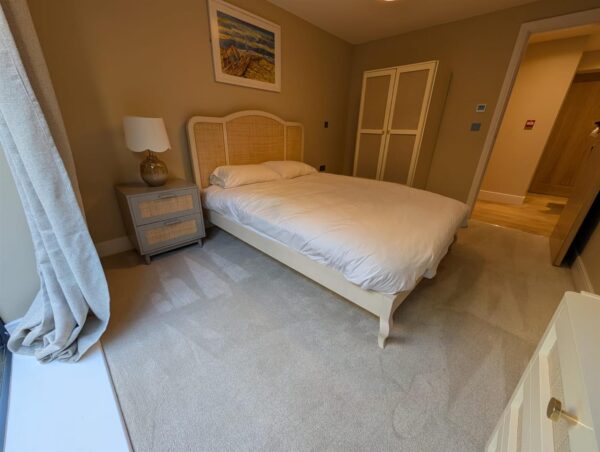 White Rock, Hastings