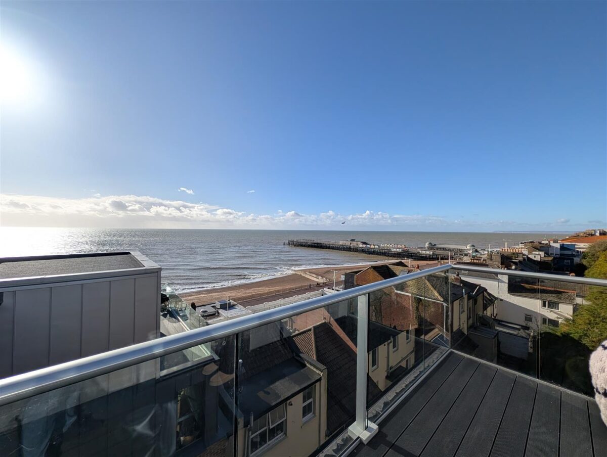 White Rock, Hastings