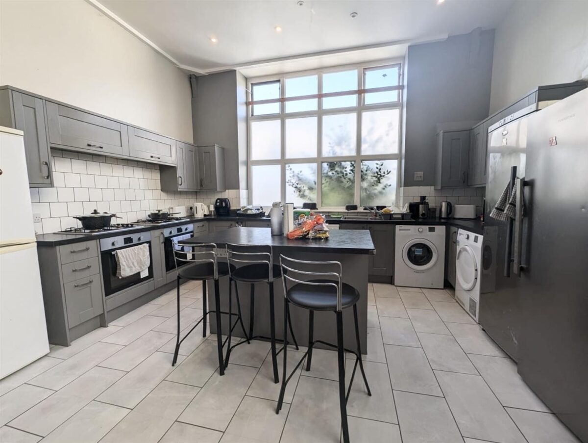 Castle Hill Passage, Hastings