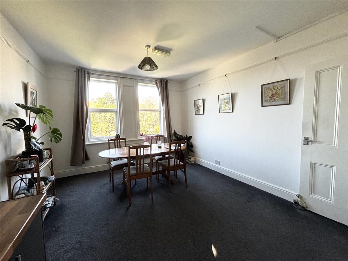 Rotherfield Avenue, Bexhill-On-Sea