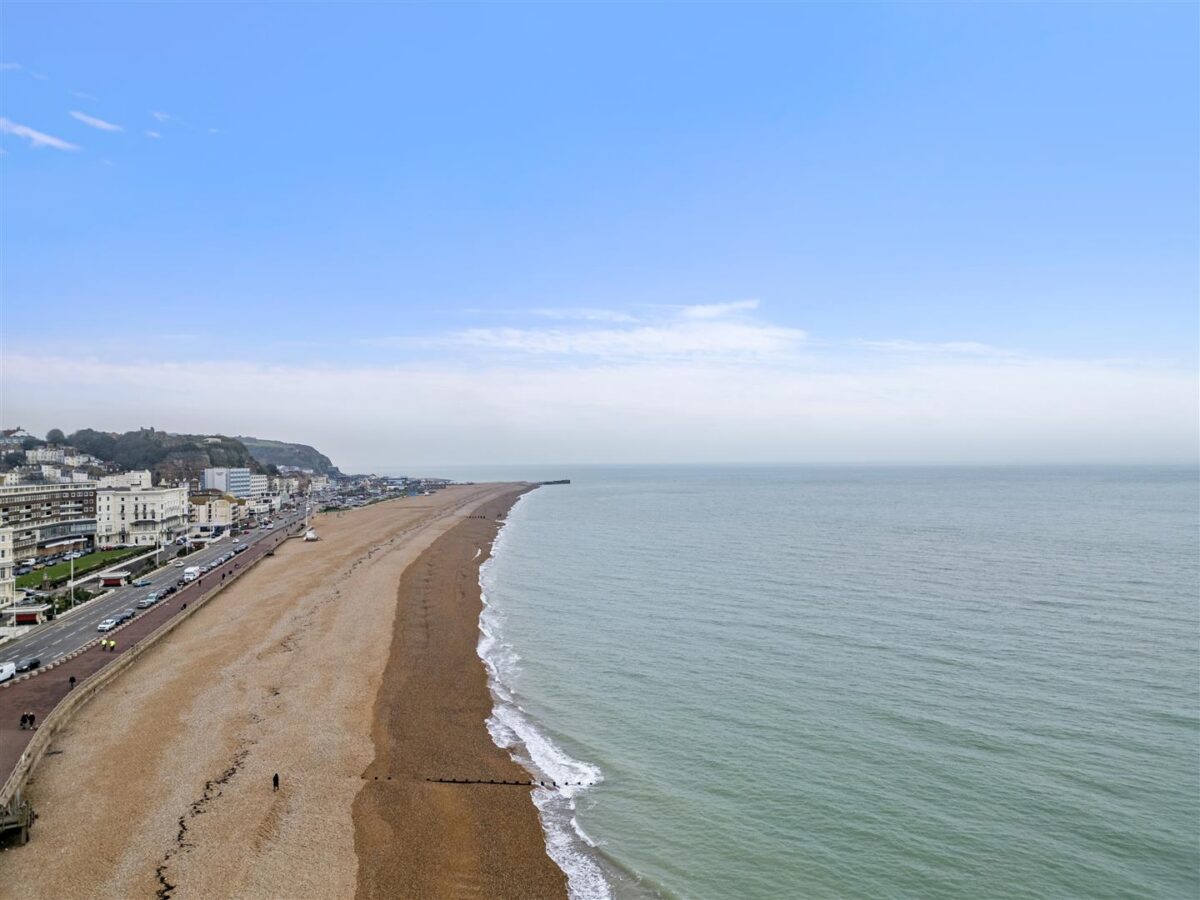 White Rock, Hastings